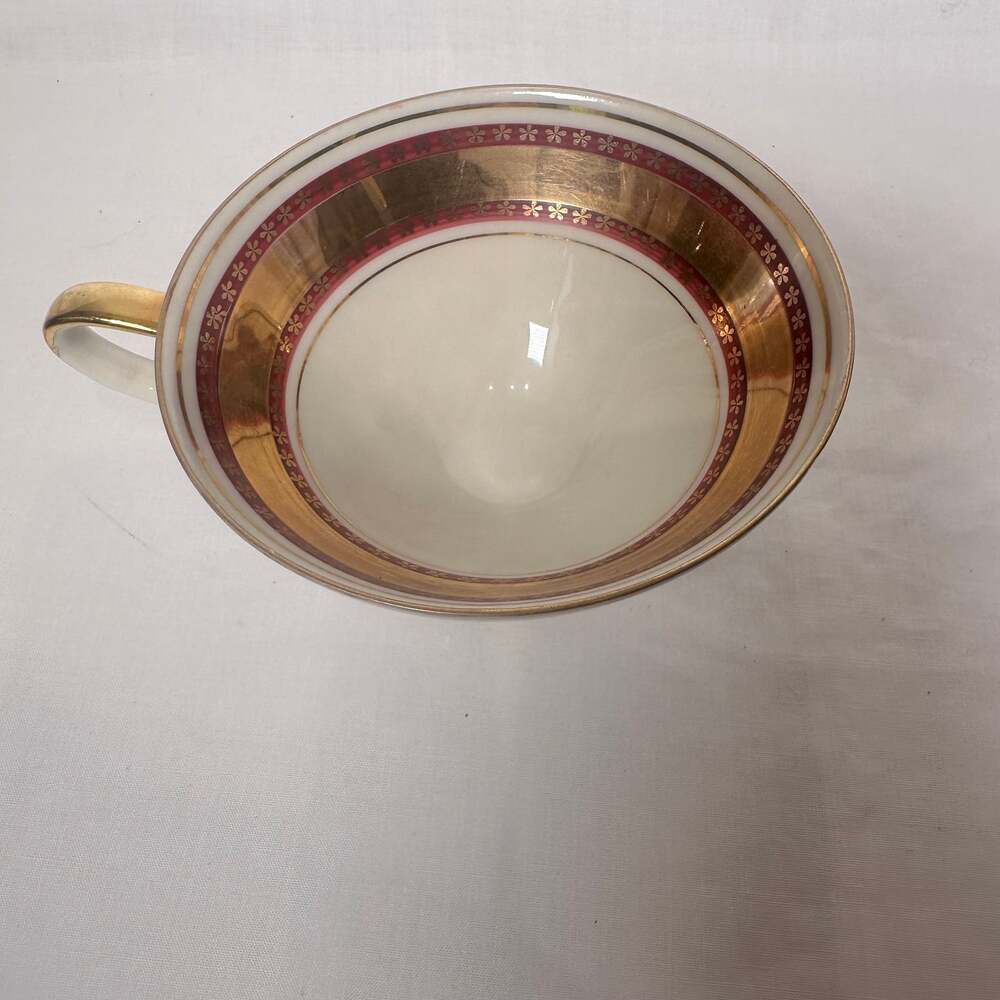 Vintage Johann Seltmann VohenstrauB Teacup Bavaria White Burgundy Gold Gilt